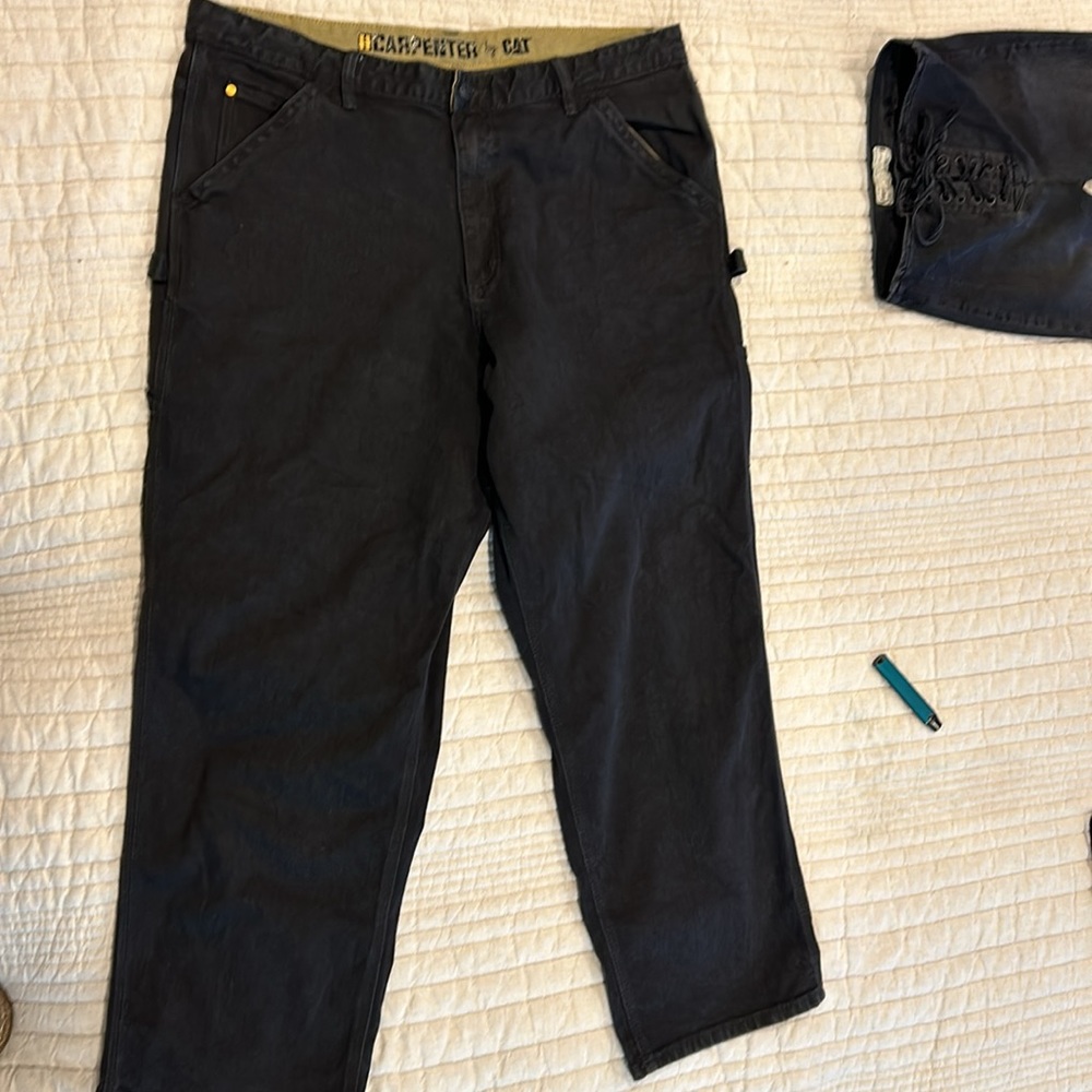 CARPENTER BY CAT WORK WEAR, BLACK UTILITY PANTS, SZ 40 X 30. EXCELLENT CONDITION